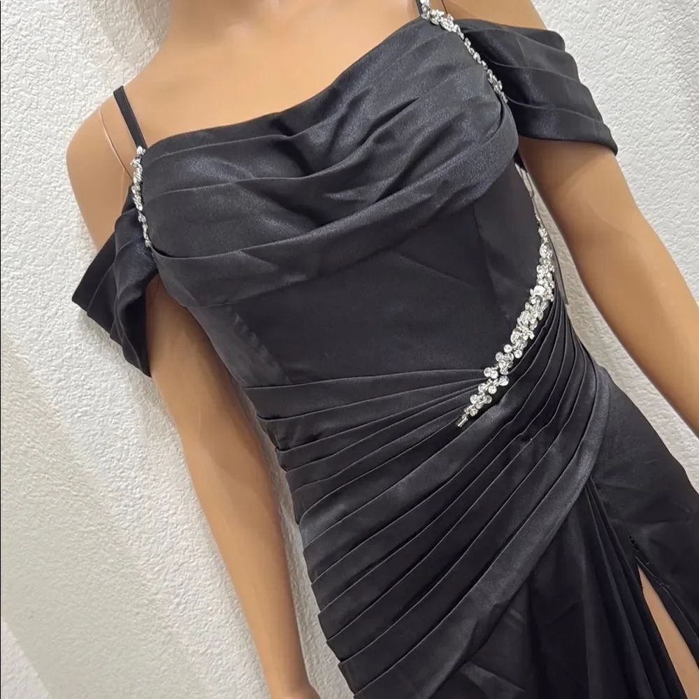 Black Ruched Off-Shoulder Prom Gown - Picture 5 of 17